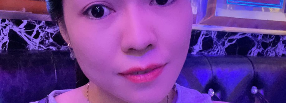 Yến Nguyễn Cover Image